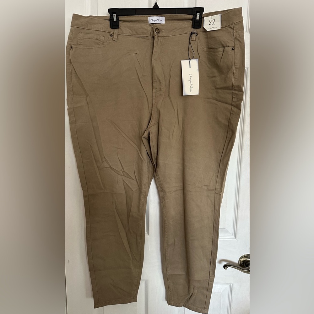 🆕Angel Kiss khaki Pants